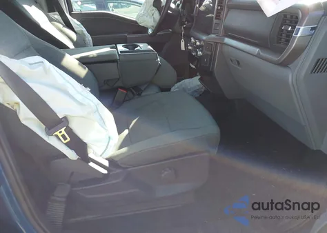 2025 Ford F-150 Xlt z USA, uszkodzony, nr VIN 1FTEW3K55SKD39343